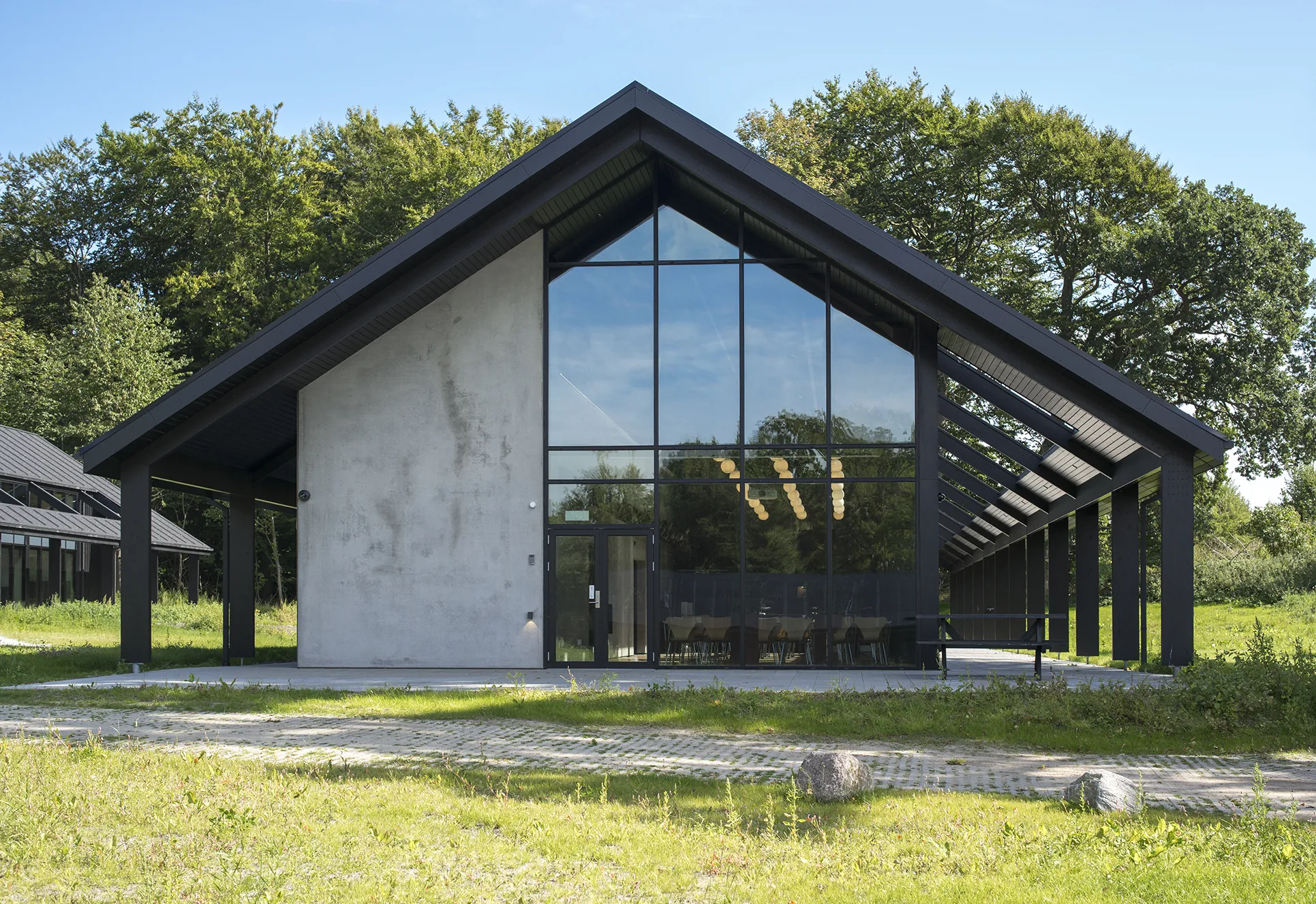 jagtens-hus-glasfacade